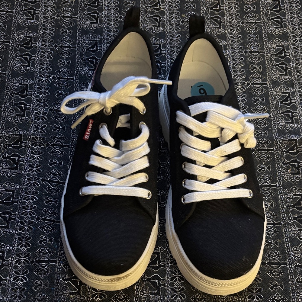 Levi's Black and White Men's Sneakers